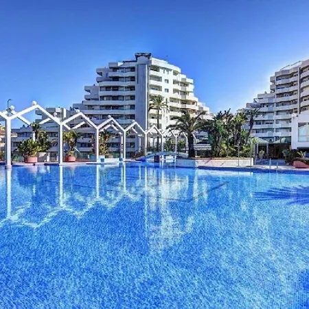 Deluxe Large Sea Views Benalbeach Apartment *