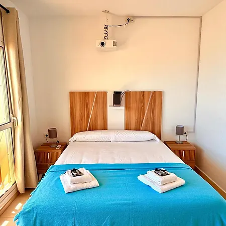 Deluxe Large Sea Views Benalbeach *